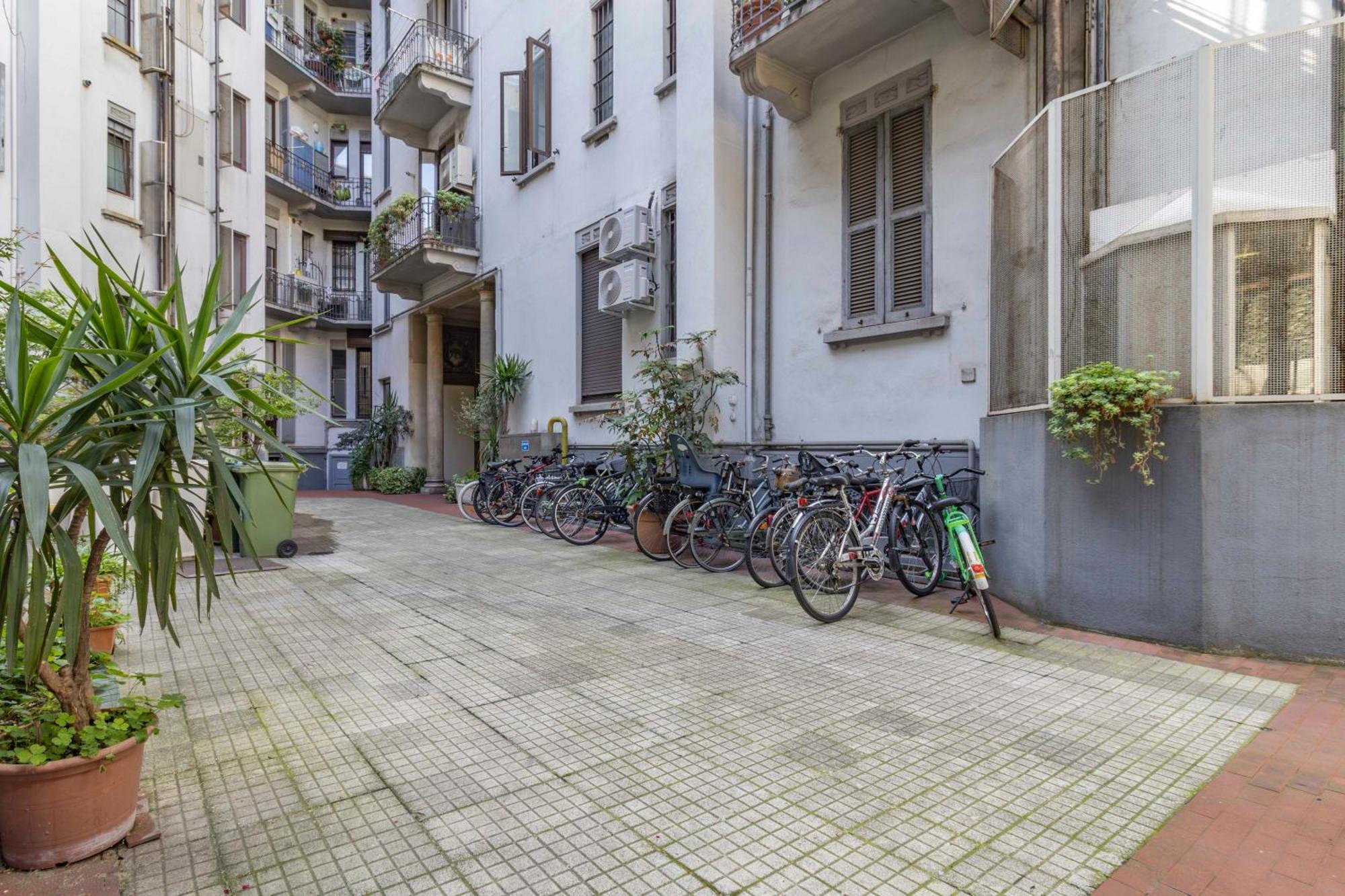 Stradivarius House - Carozzi Apartments, Milan